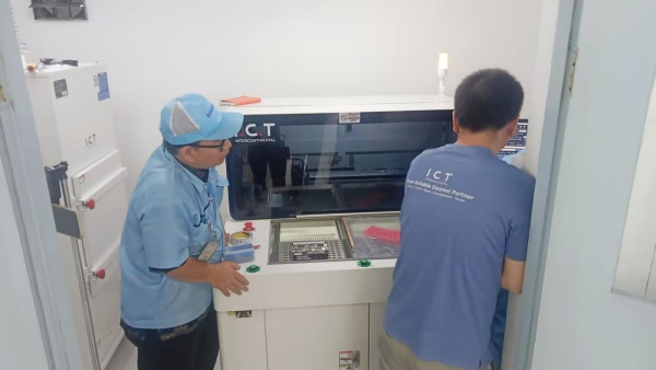 I.C.T PCBA 라우터 머신에 대한 기술 지원 인도네시아의 EMS에 대한 기술 지원.