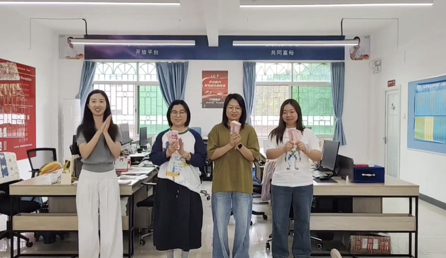 I.C.T SMT 머신.png