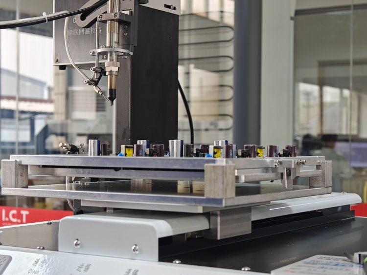 I.C.T 납땜 로봇 샘플 테스트 02