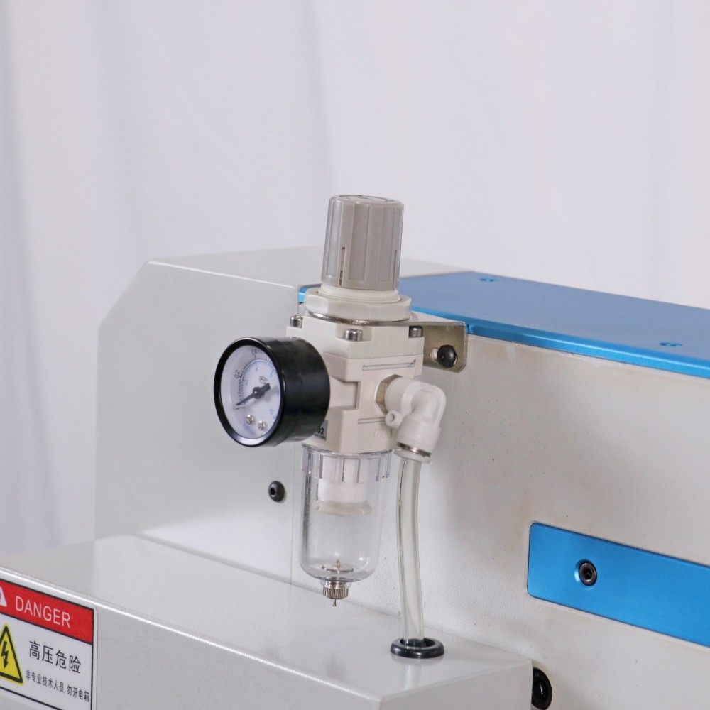 I.C.T | 자동 온라인 단두대 PCB 절단기