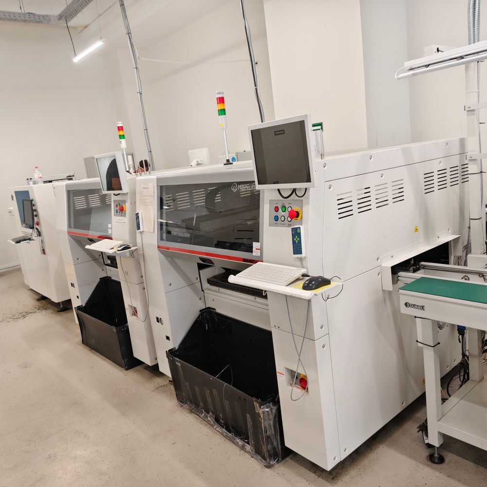 SM485P | 삼성은 시트용 자동 PCB SMT 픽 앤 플레이스 기계를 사용했습니다.