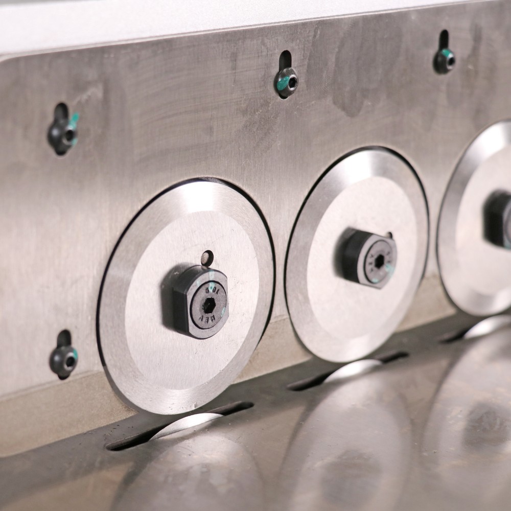 I.C.T-LS1200 | LED 분리기 PCB V-Cut 기계