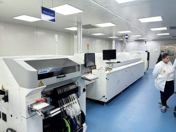 인도의 전체 SMT 라인